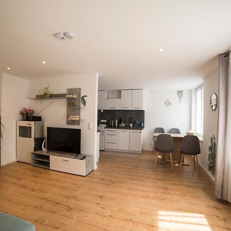 Schoene Ferienwohnung 54 M², Zentrumsnah, Kingbett Ερφούρτη Εξωτερικό φωτογραφία